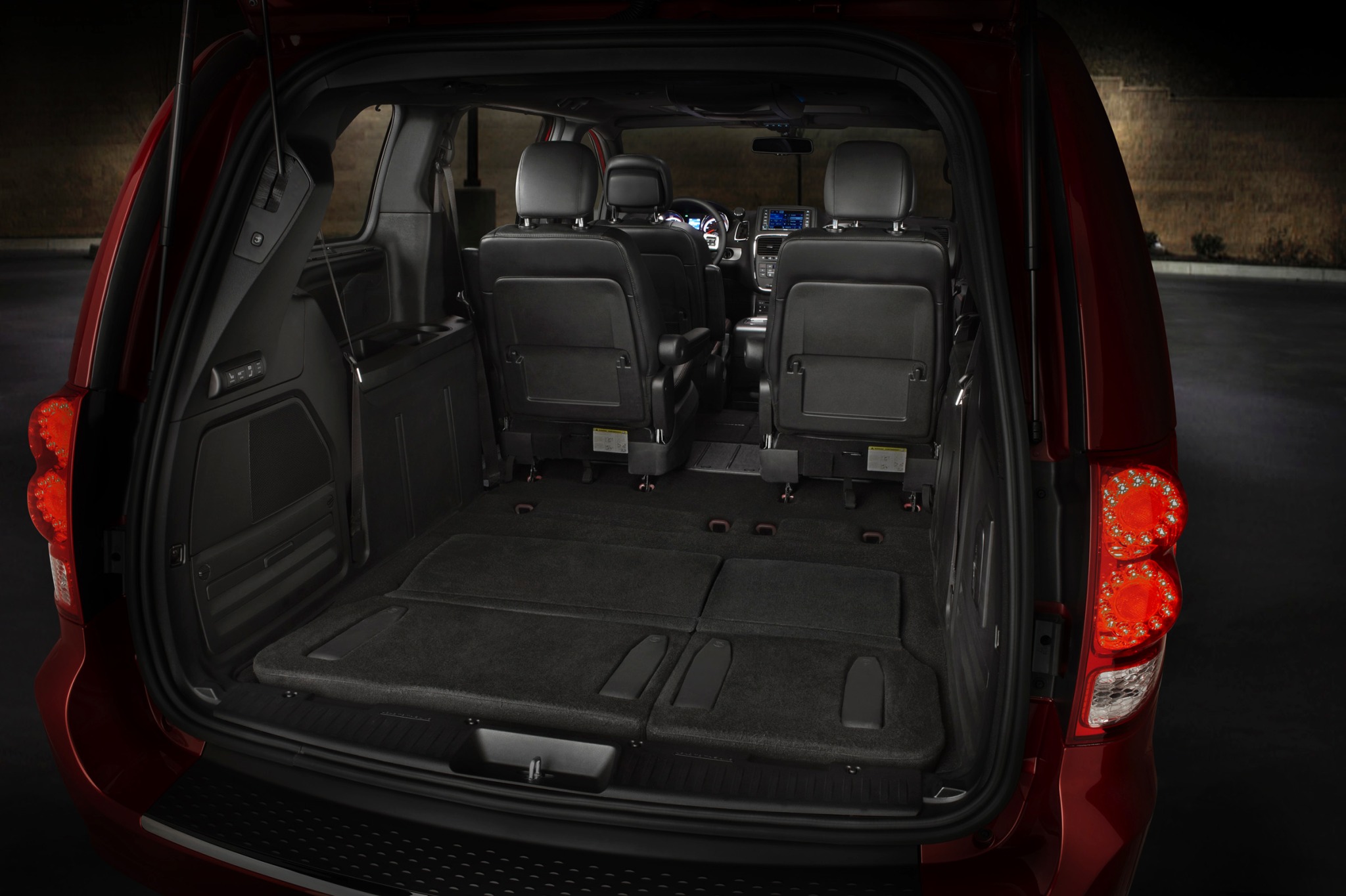 2015 Dodge Grand Caravan VINs Configurations MSRP Specs AutoDetective 2015-dodge-grand-caravan-vins-configurations-msrp-specs-autodetective
